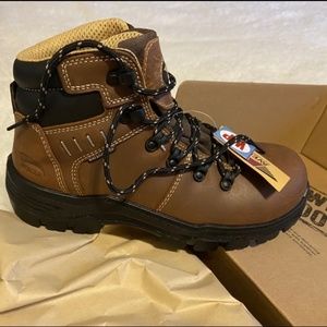 Women’s steel toe workboot